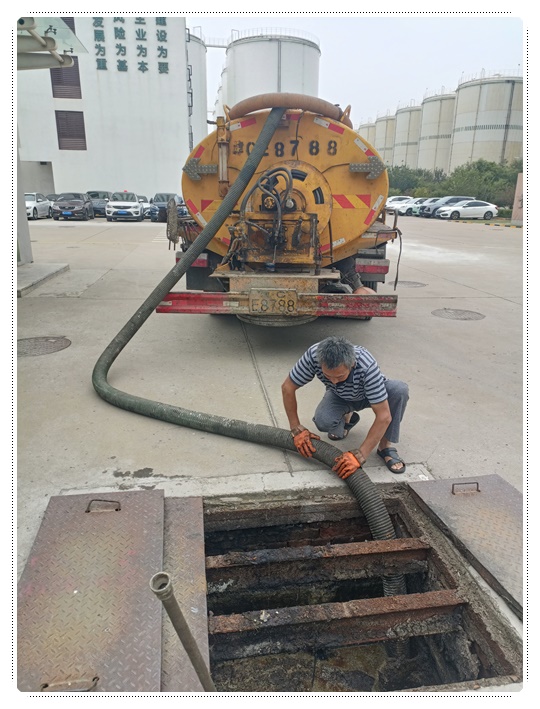 郧阳隔油池清掏